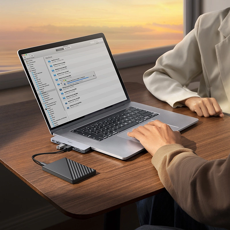 Baseus UltraJoy Series 6-Port HUB (Direct-Link Type) (Type C 2 to USB-C 40Gbps1+HDMI 4K@30Hz1+USB3.02+SDTF3.01) - Space Grey - B00052802811-04 Baseuscolombo